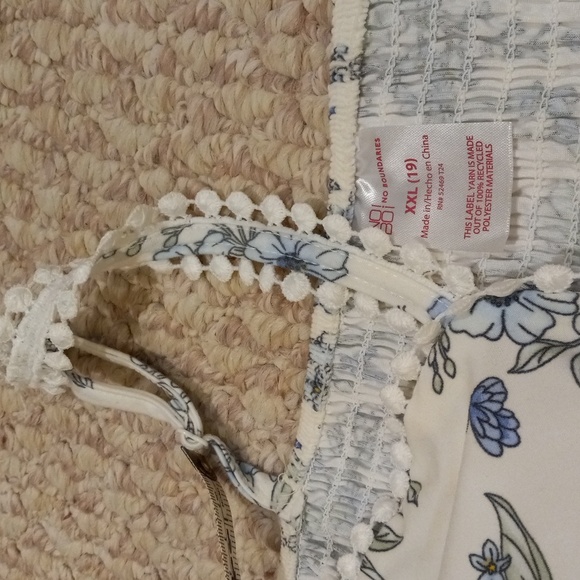 High-Low Boho Dress Dark Florals Plus Size Stretch Soft Homecoming White dainty - Picture 11 of 13